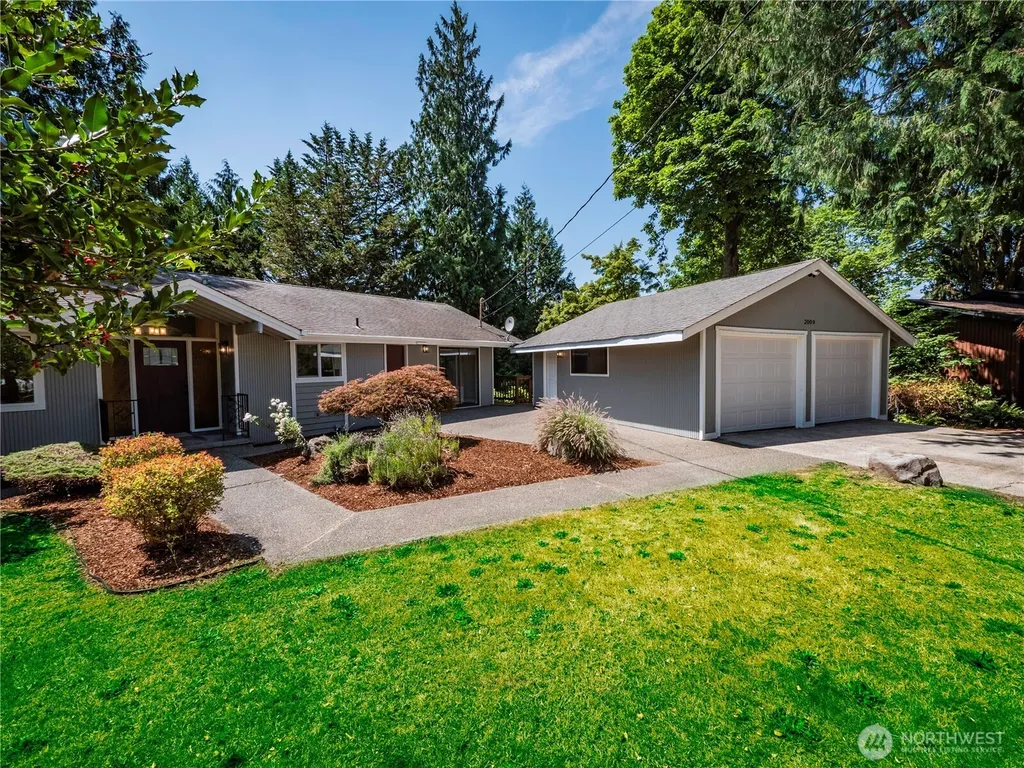 2009 Arbutus Street NE Olympia WA 98506
