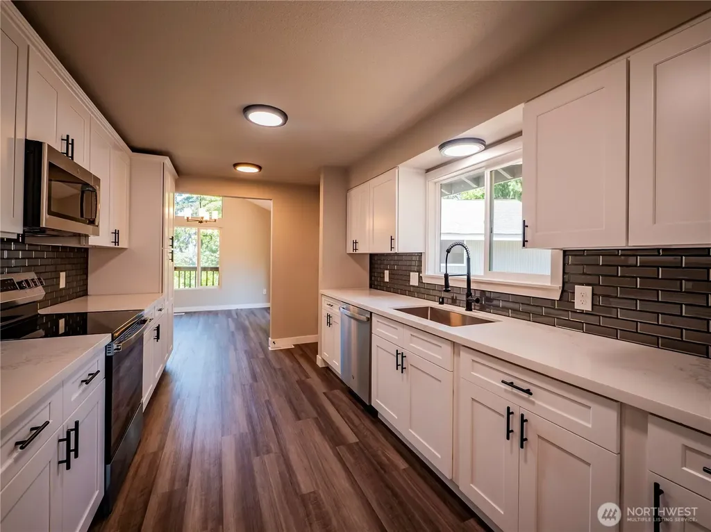 2009 Arbutus Street NE Olympia WA 98506