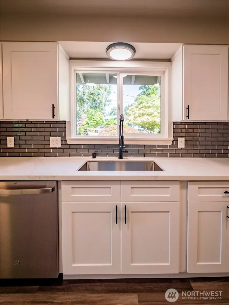 2009 Arbutus Street NE Olympia WA 98506