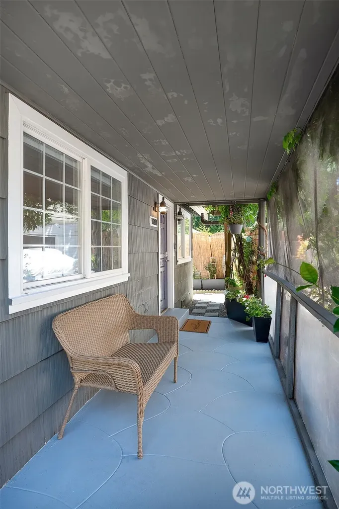 11350 28th Avenue NE Seattle WA 98125