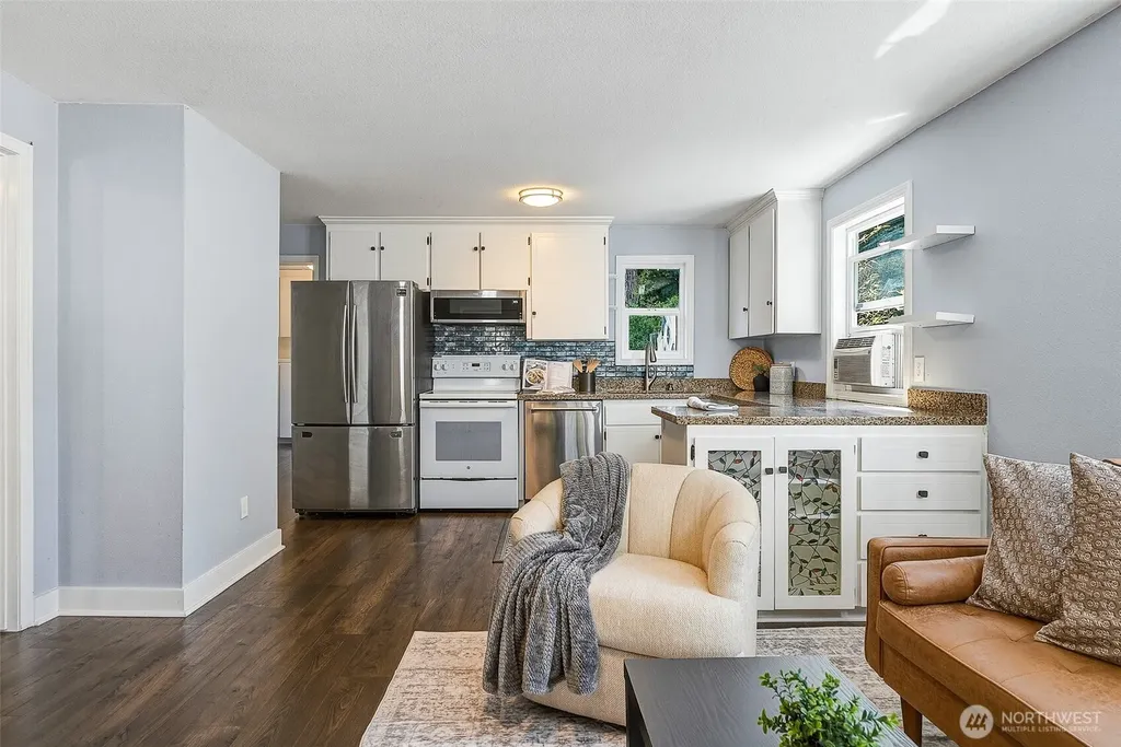 11350 28th Avenue NE Seattle WA 98125