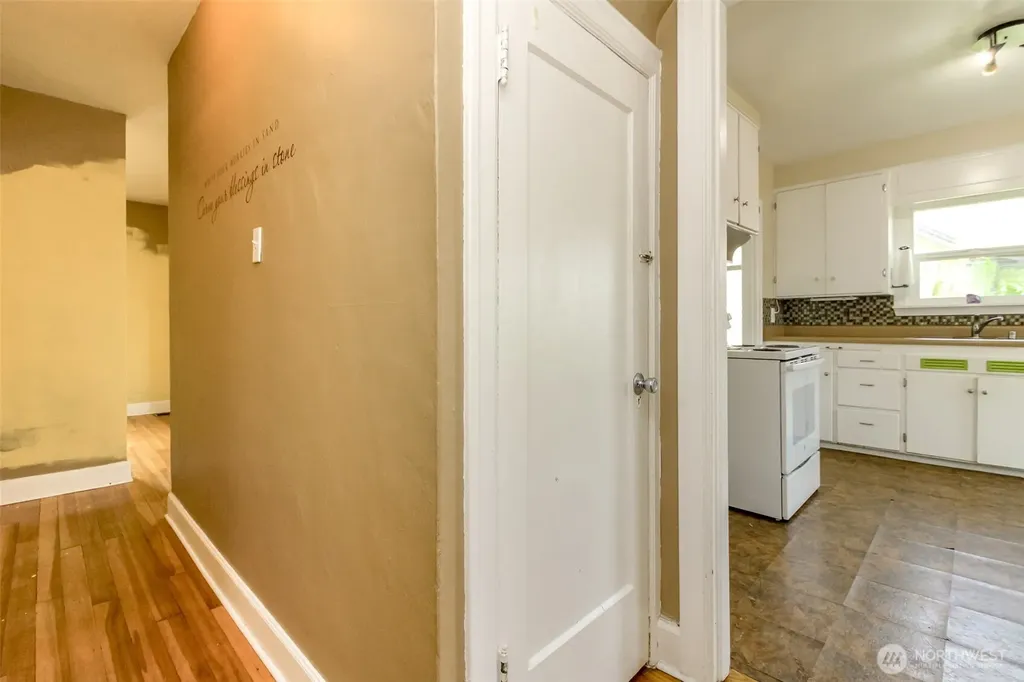 220 S 55th Street Tacoma WA 98408
