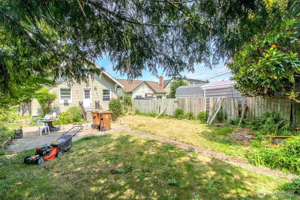 220 S 55th Street Tacoma WA 98408