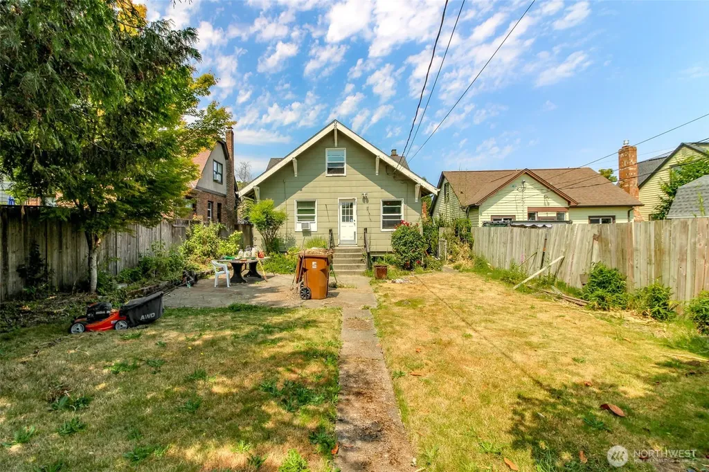 220 S 55th Street Tacoma WA 98408