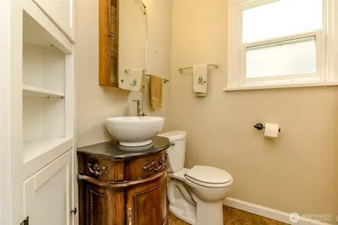 220 S 55th Street Tacoma WA 98408