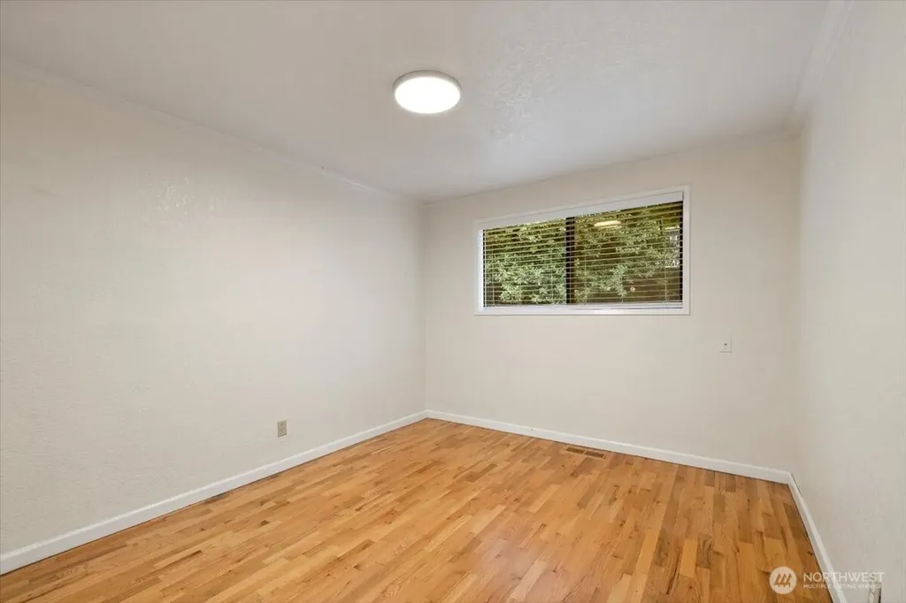15062 SE 44th Street Bellevue WA 98006