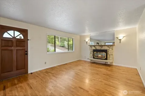 15062 SE 44th Street Bellevue WA 98006