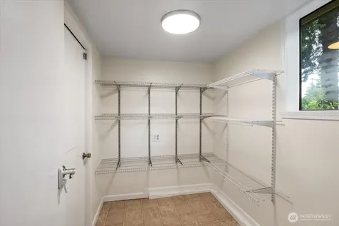 15062 SE 44th Street Bellevue WA 98006