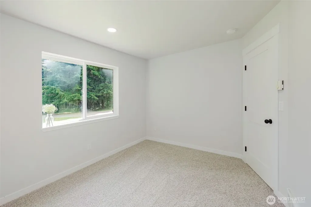 90 W Highland Road Shelton WA 98584