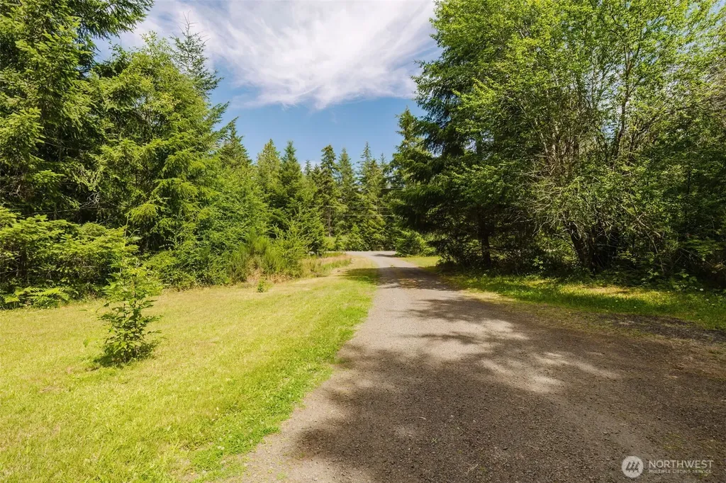 90 W Highland Road Shelton WA 98584