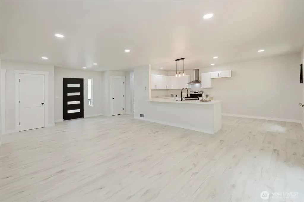 90 W Highland Road Shelton WA 98584