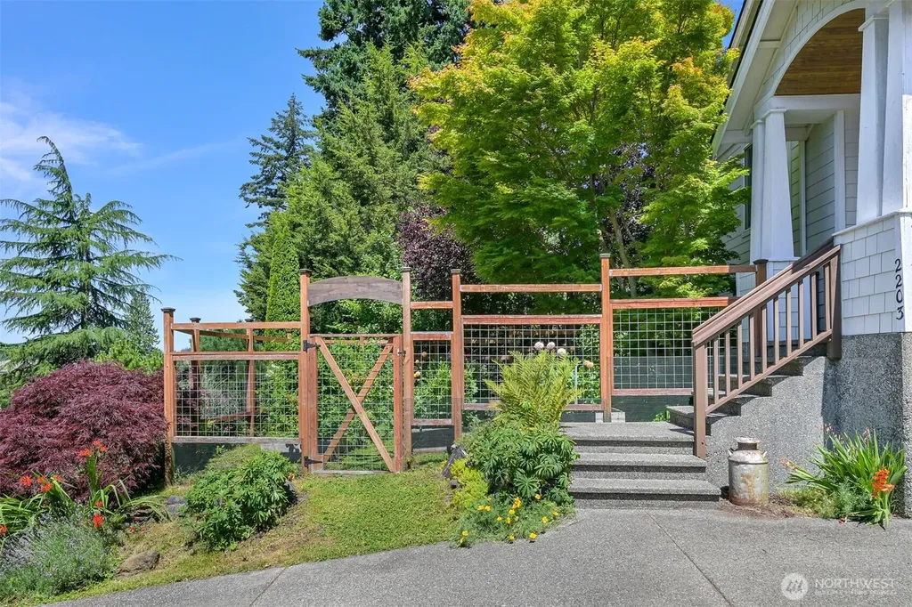 2203 36th Street Bellingham WA 98229