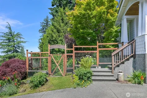2203 36th Street Bellingham WA 98229