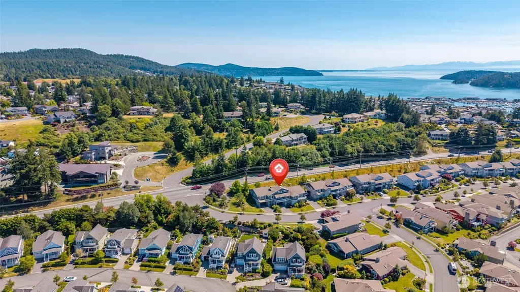 4815 Portalis Way Anacortes WA 98221