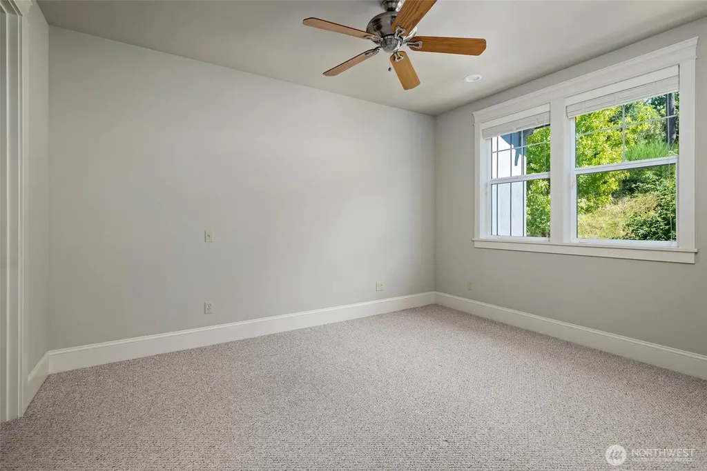 4815 Portalis Way Anacortes WA 98221