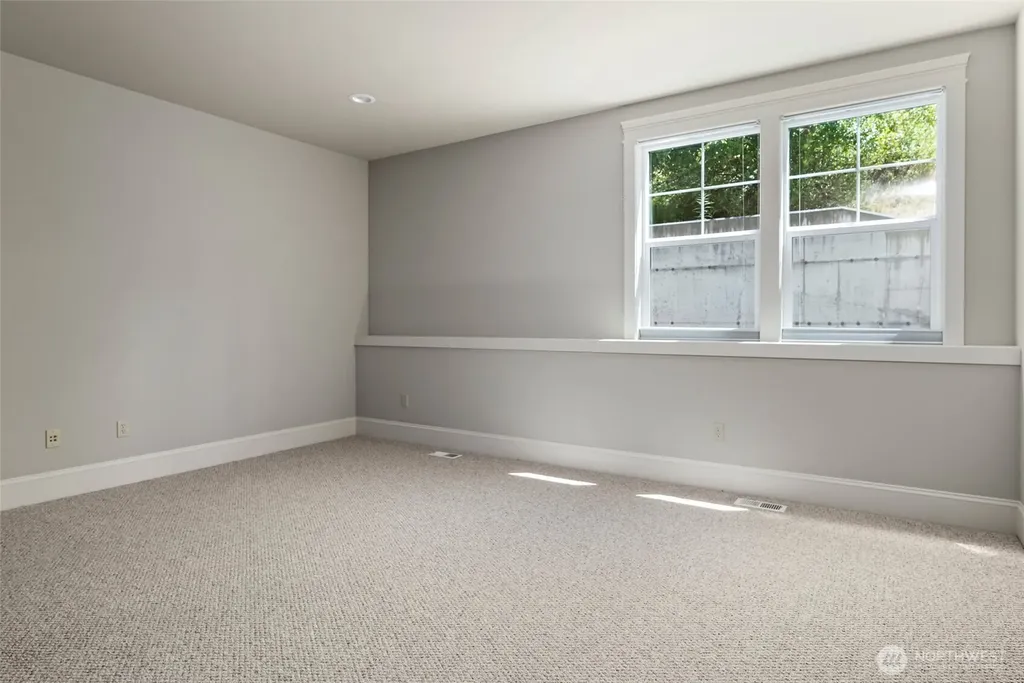 4815 Portalis Way Anacortes WA 98221