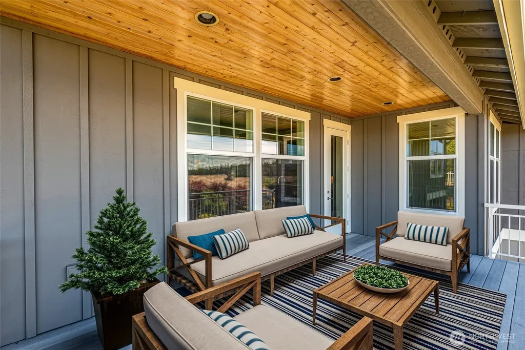 4815 Portalis Way Anacortes WA 98221
