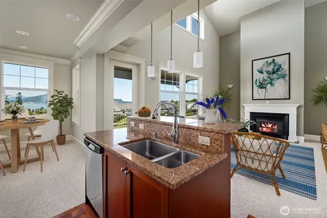 4815 Portalis Way Anacortes WA 98221