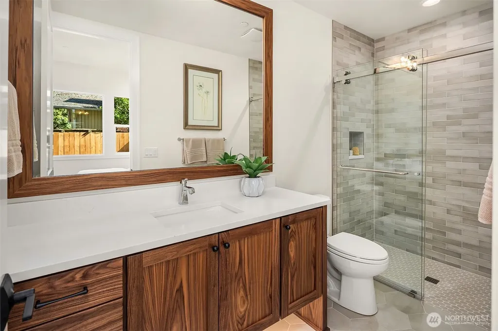 550 166th Avenue NE Bellevue WA 98008
