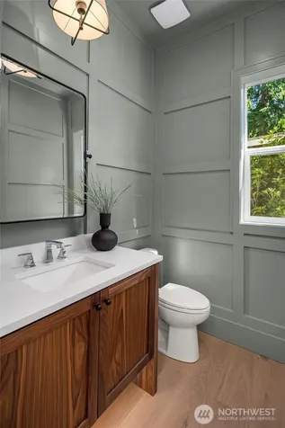 550 166th Avenue NE Bellevue WA 98008