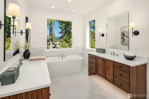 550 166th Avenue NE Bellevue WA 98008