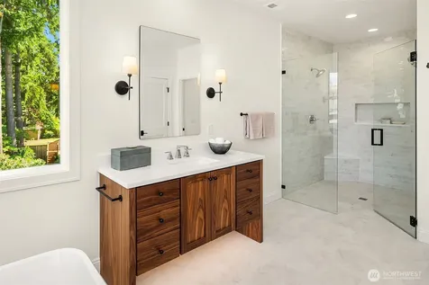 550 166th Avenue NE Bellevue WA 98008