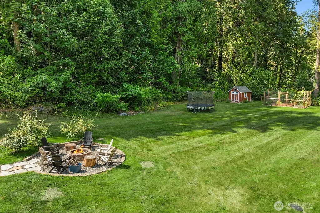 5508 329th Avenue SE Fall City WA 98024