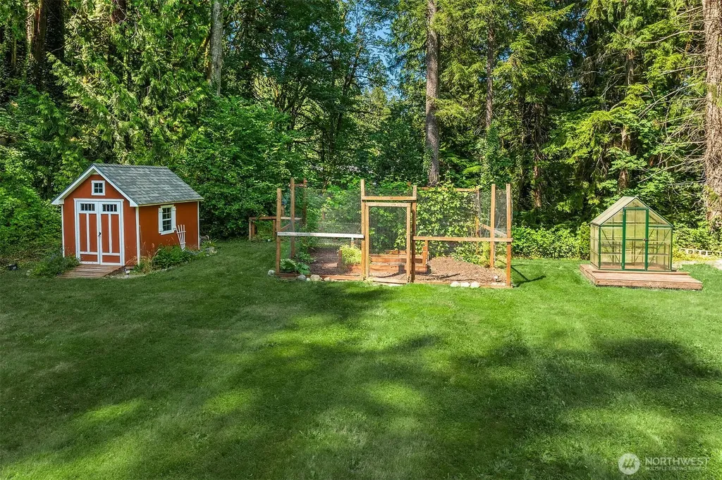 5508 329th Avenue SE Fall City WA 98024