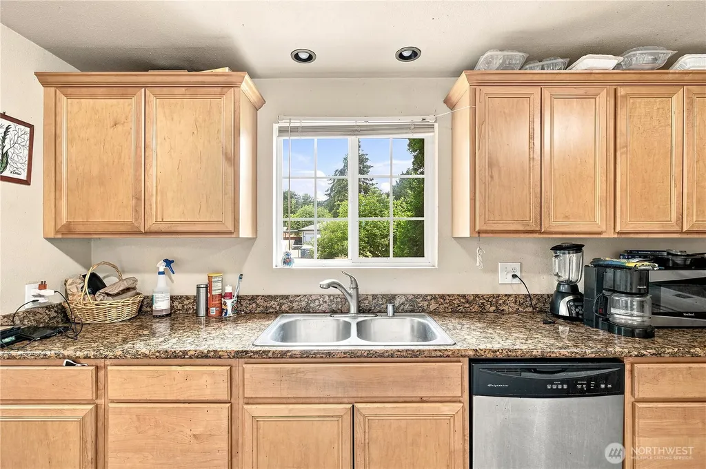 8316 121st Street SW Lakewood WA 98498