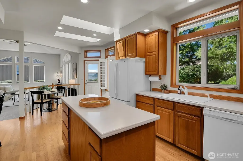 9407 61st Avenue W Mukilteo WA 98275