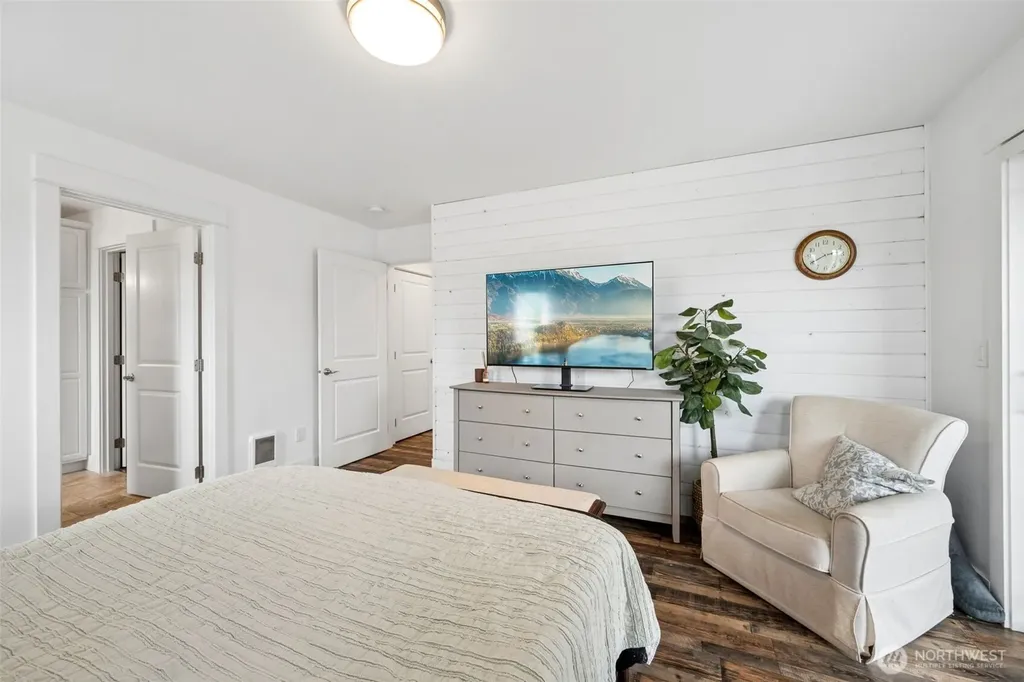 1181 Brookdale Court SW Ocean Shores WA 98569