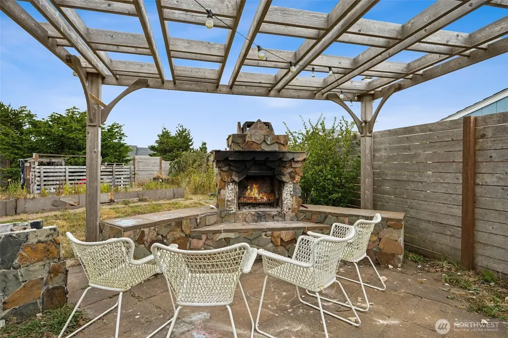 1181 Brookdale Court SW Ocean Shores WA 98569