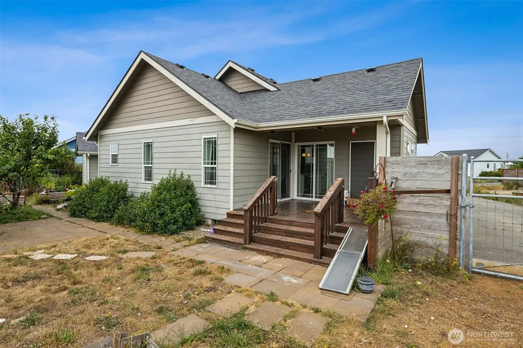1181 Brookdale Court SW Ocean Shores WA 98569