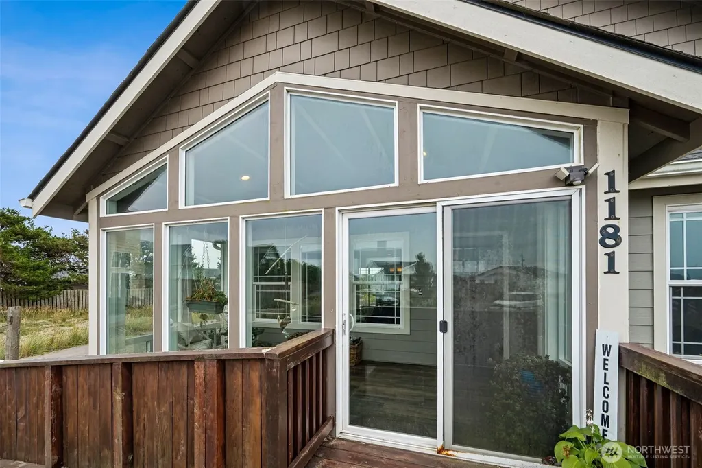 1181 Brookdale Court SW Ocean Shores WA 98569