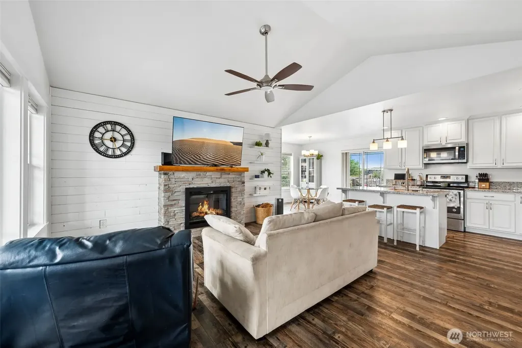 1181 Brookdale Court SW Ocean Shores WA 98569