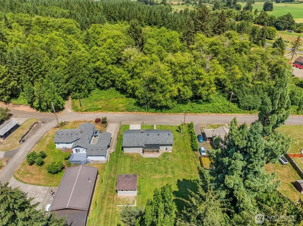 21 Maple Leaf Street Raymond WA 98577