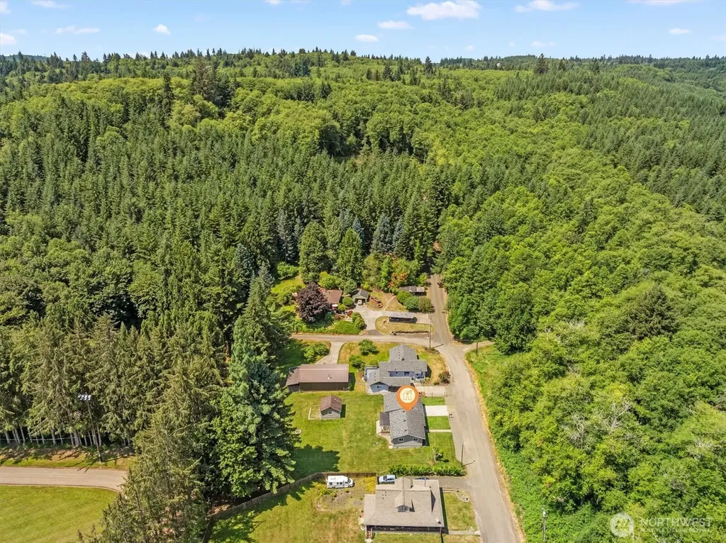 21 Maple Leaf Street Raymond WA 98577