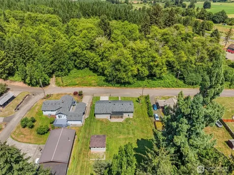 21 Maple Leaf Street Raymond WA 98577