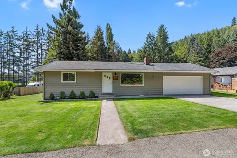 21 Maple Leaf Street Raymond WA 98577