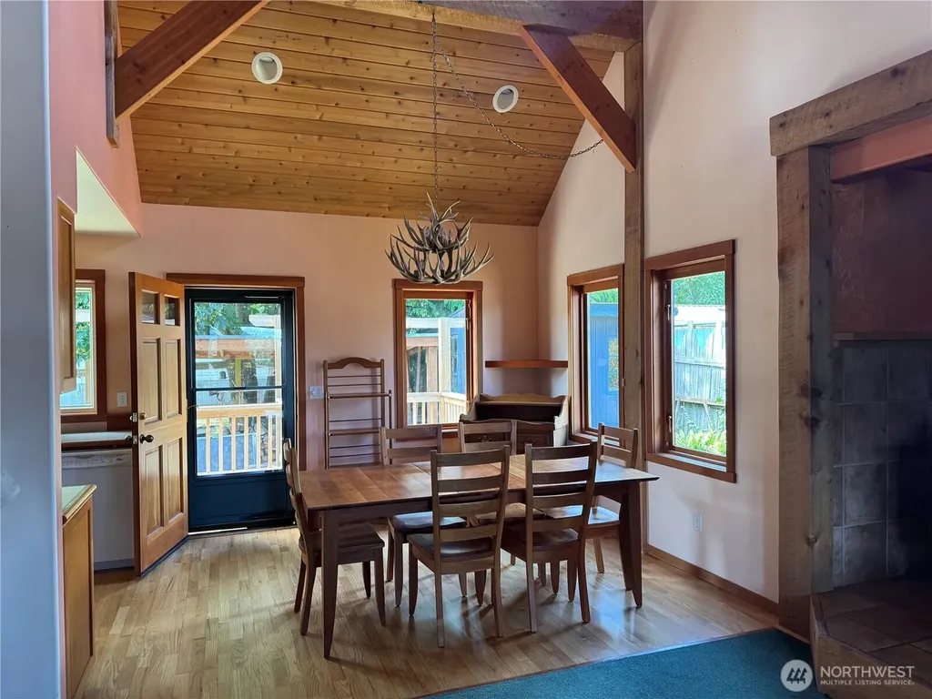41 Mountain View Orcas Island WA 98245