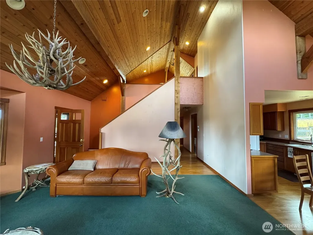 41 Mountain View Orcas Island WA 98245