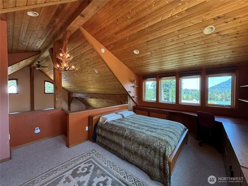 41 Mountain View Orcas Island WA 98245