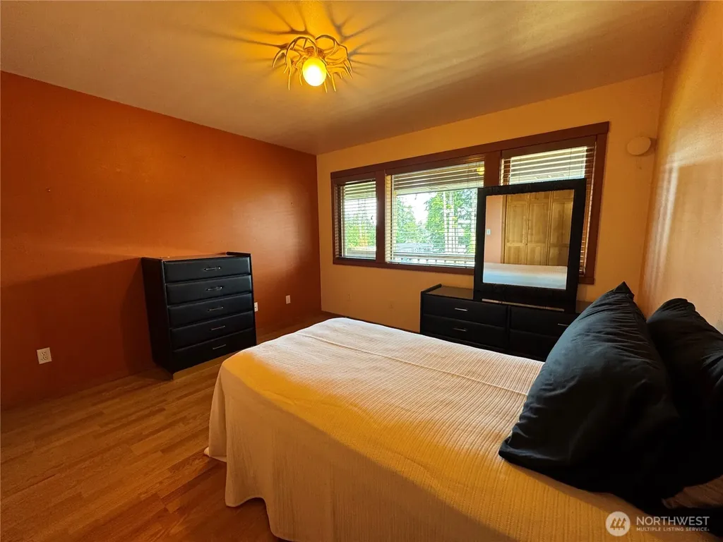 41 Mountain View Orcas Island WA 98245