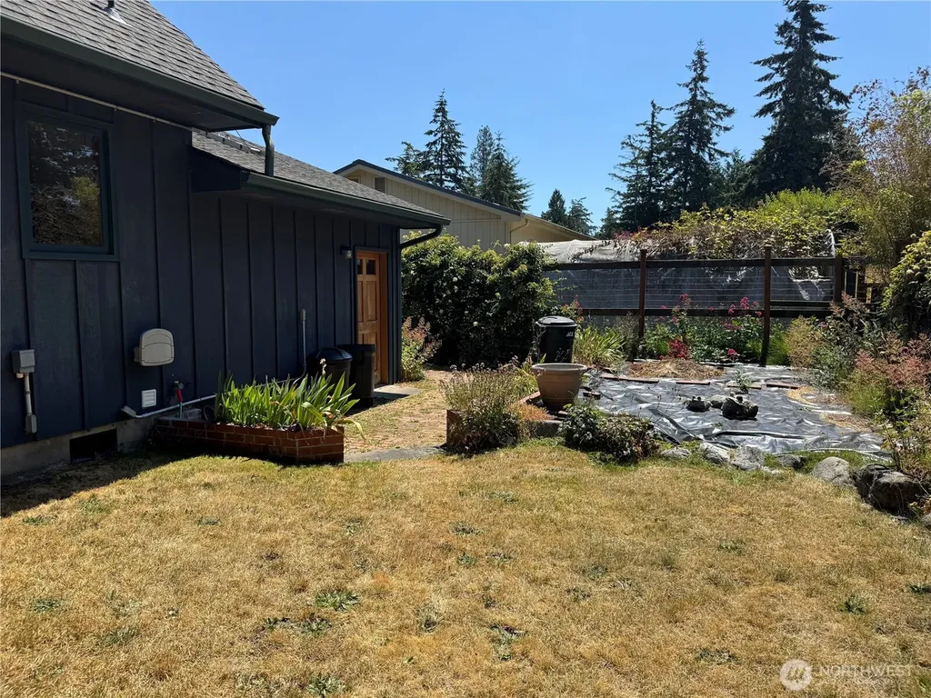 41 Mountain View Orcas Island WA 98245