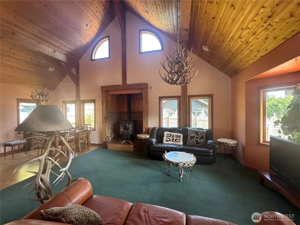 41 Mountain View Orcas Island WA 98245
