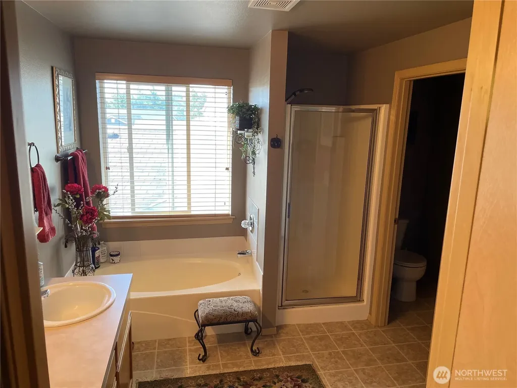 17722 37th Avenue E Tacoma WA 98446