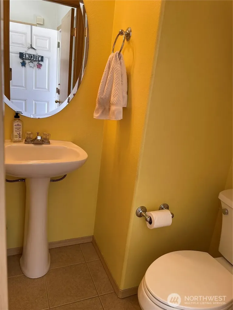 17722 37th Avenue E Tacoma WA 98446