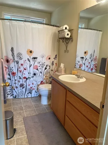 17722 37th Avenue E Tacoma WA 98446