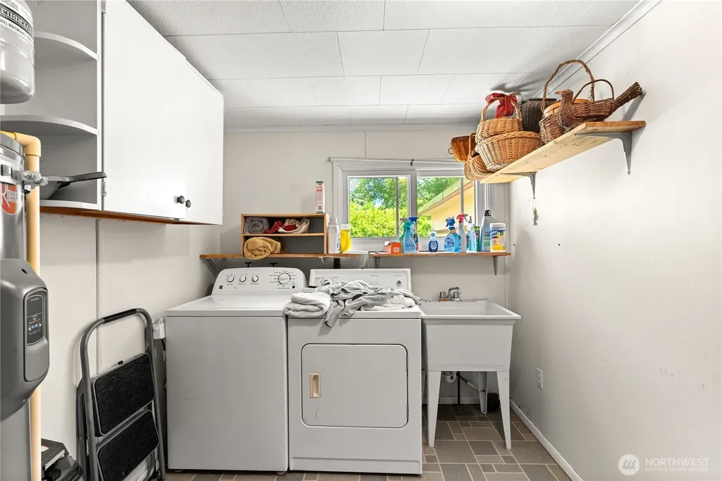 124 Endresen Road Hoquiam WA 98550