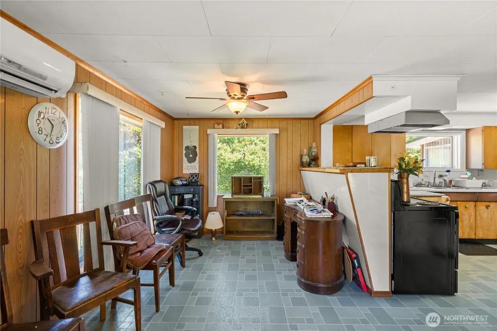 124 Endresen Road Hoquiam WA 98550